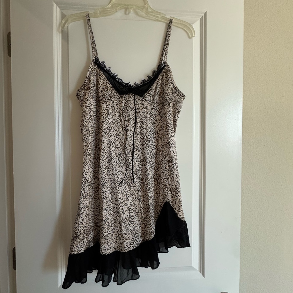 Anthropologie Beige & Black Floral Lace-Trim Slip Chemise
